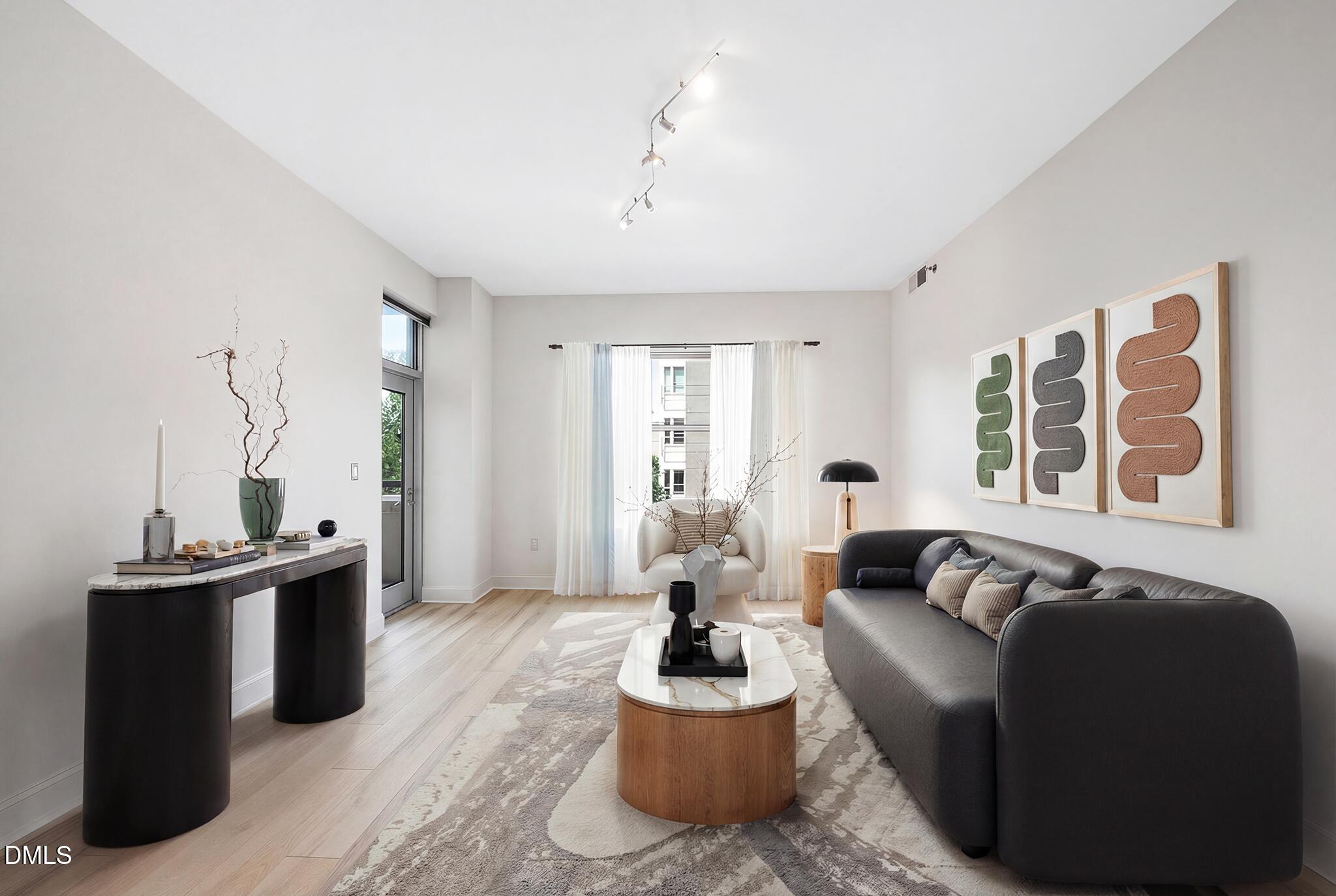 618 N Boylan Avenue 400