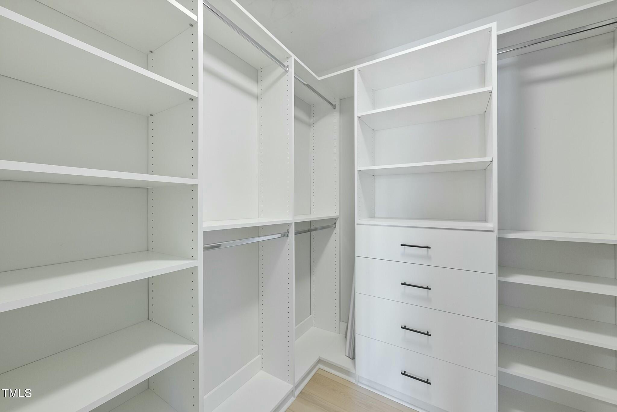 618 N Boylan Avenue 400