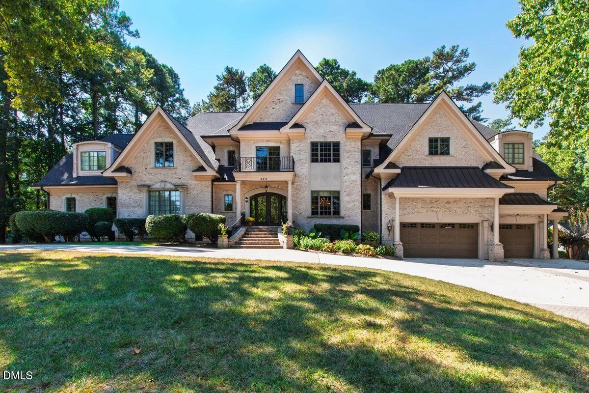 302 Annandale Drive