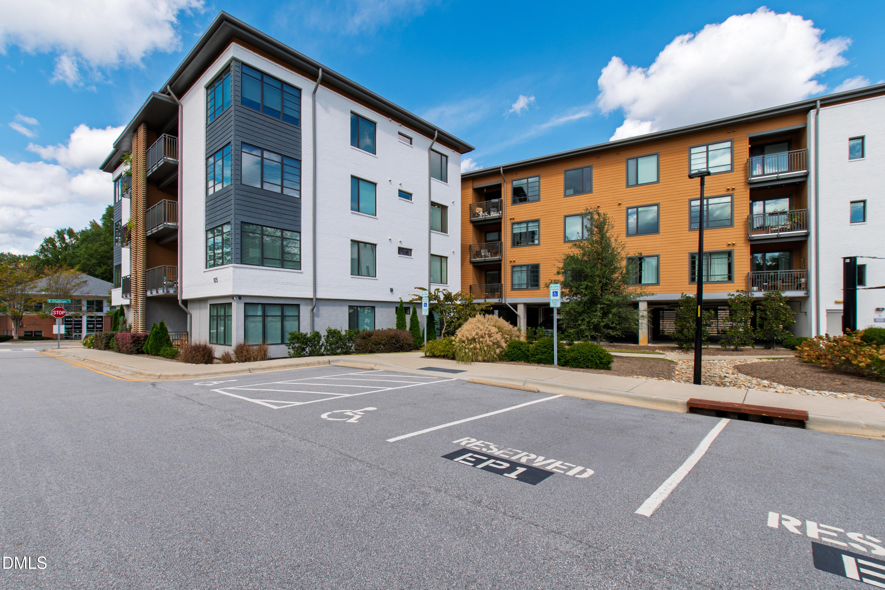 105 Chatham Walk Lane 204