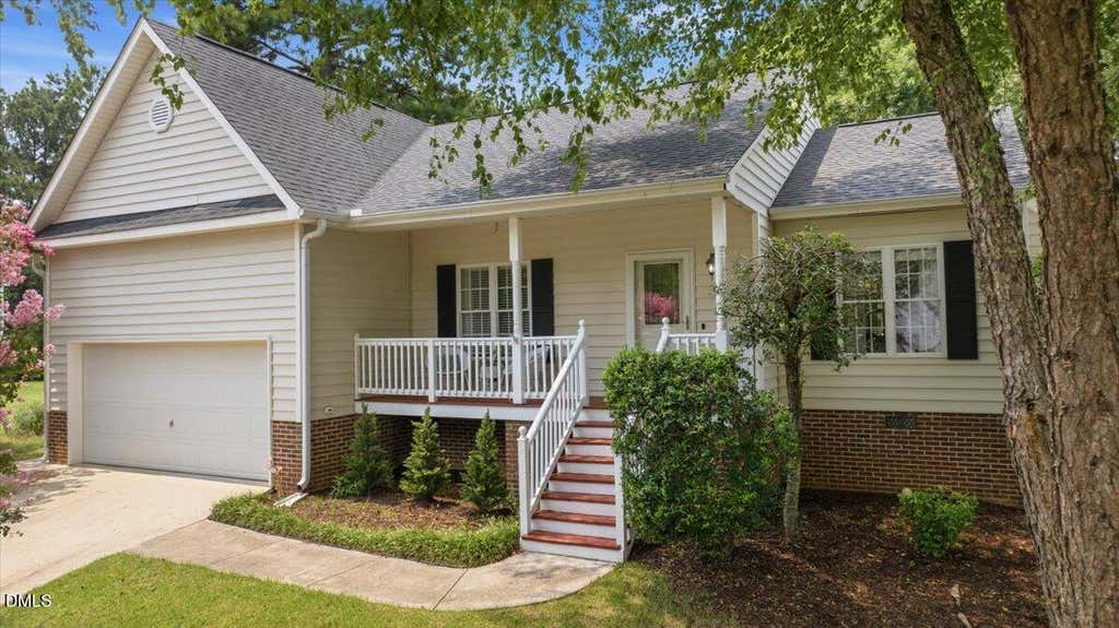Photo of 206 Kelly West Drive, Apex, NC 27502 (MLS # 10183187)