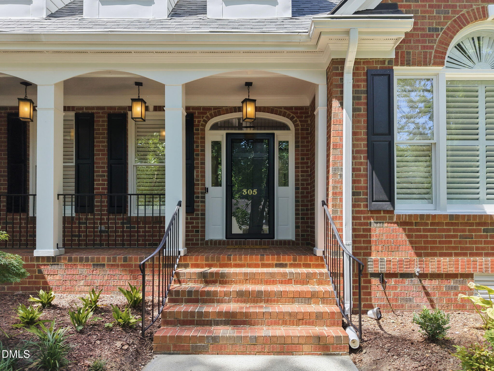 305 Southglen Drive