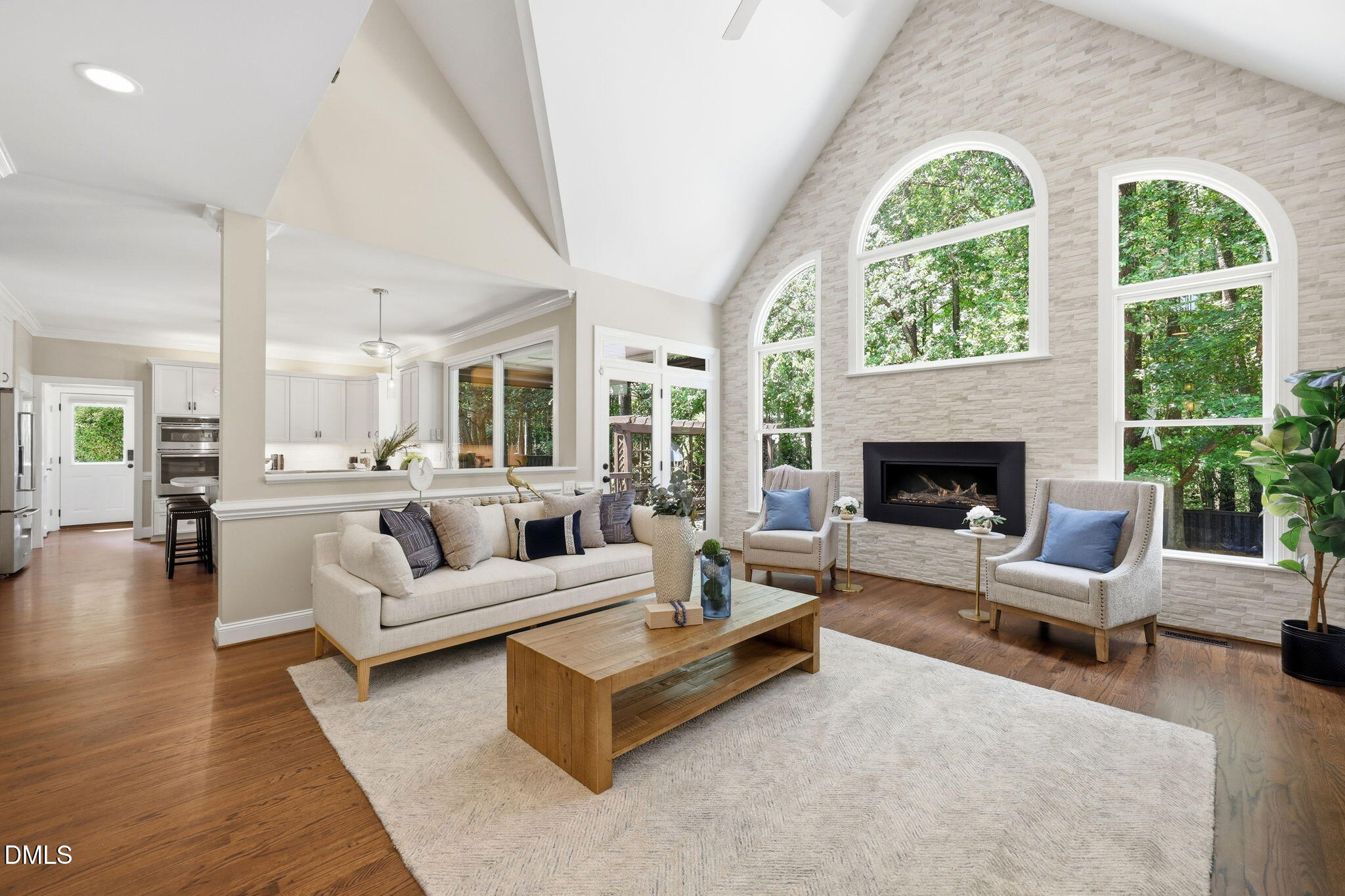 305 Southglen Drive