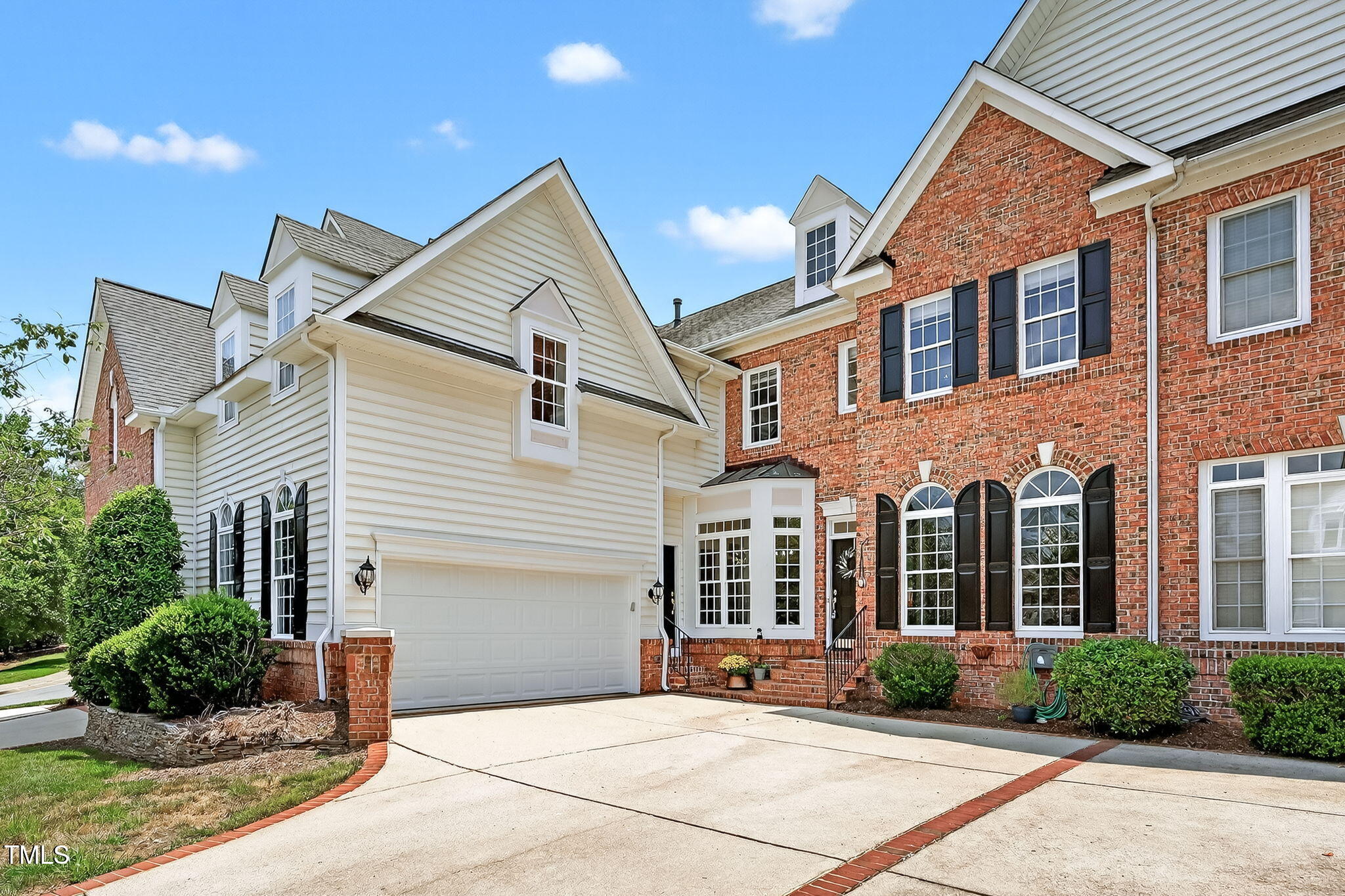 2404 Carriage Oaks Drive