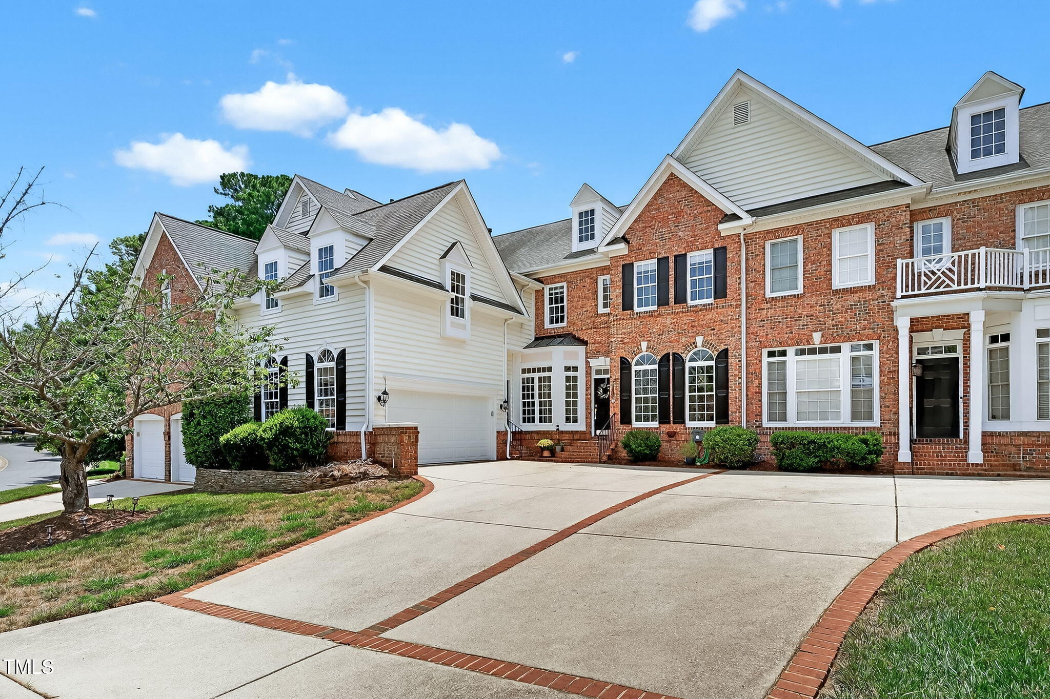 2404 Carriage Oaks Drive