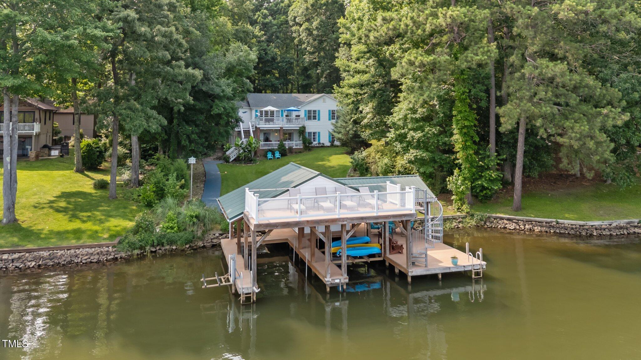 264 N Holiday Drive