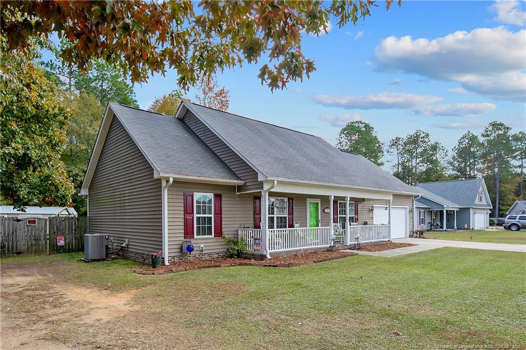 245 Apple Tree Circle