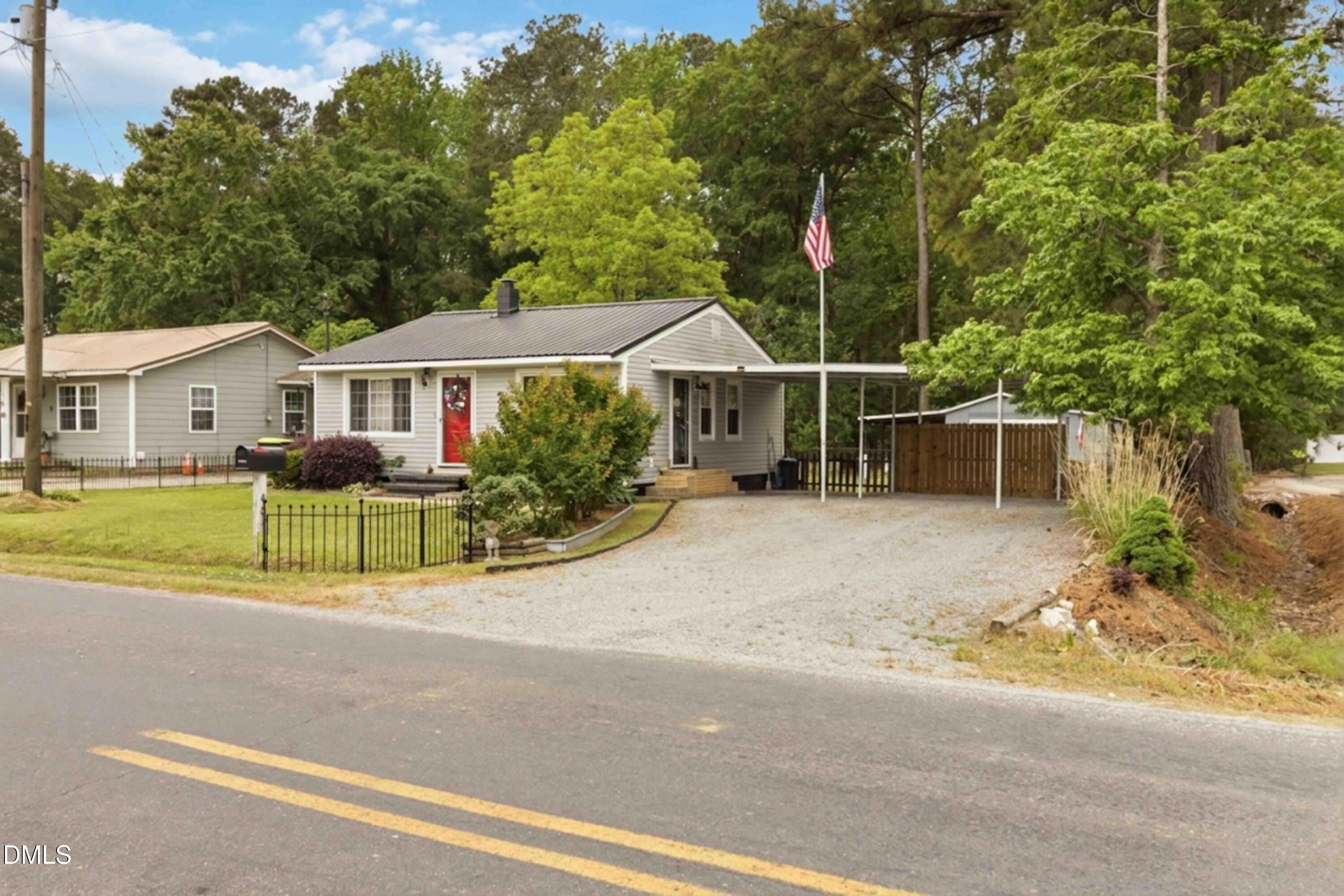407 E Fremont Street