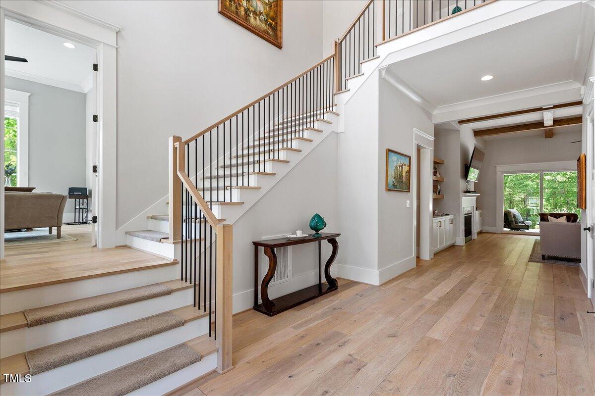 5803 Vintage Oak Lane