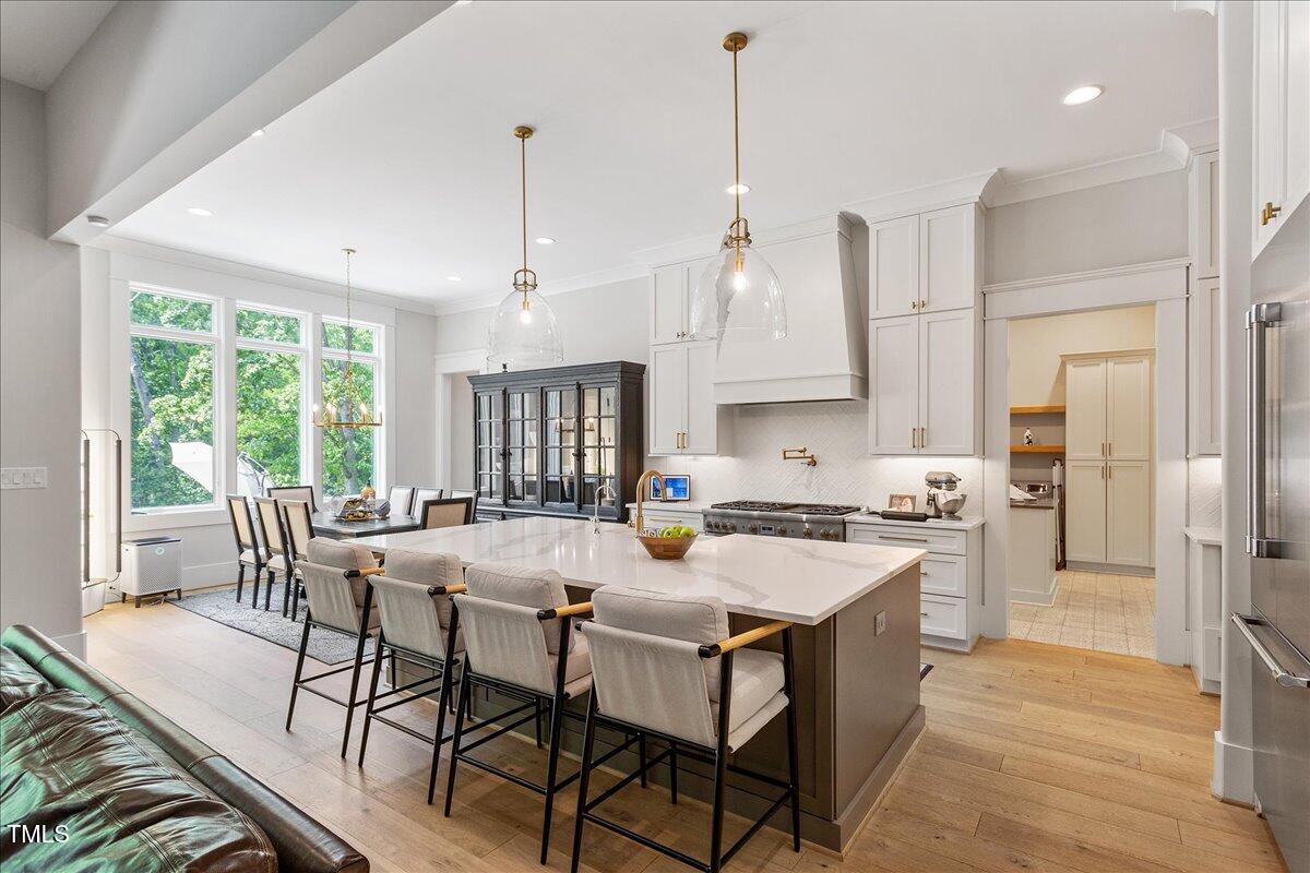 5803 Vintage Oak Lane