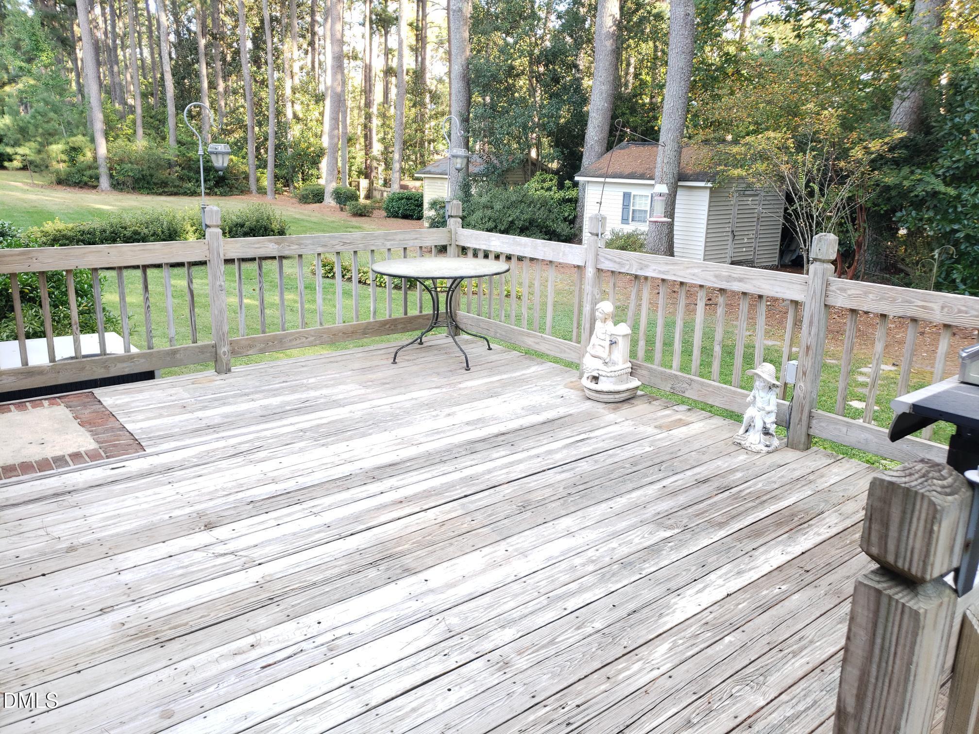 1113 Parkside Drive NW