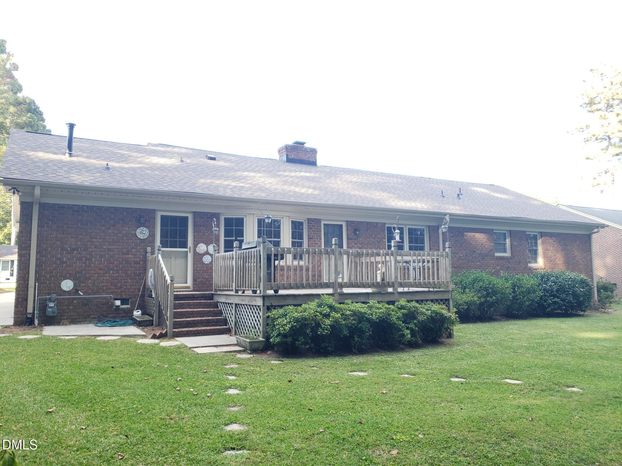 1113 Parkside Drive NW