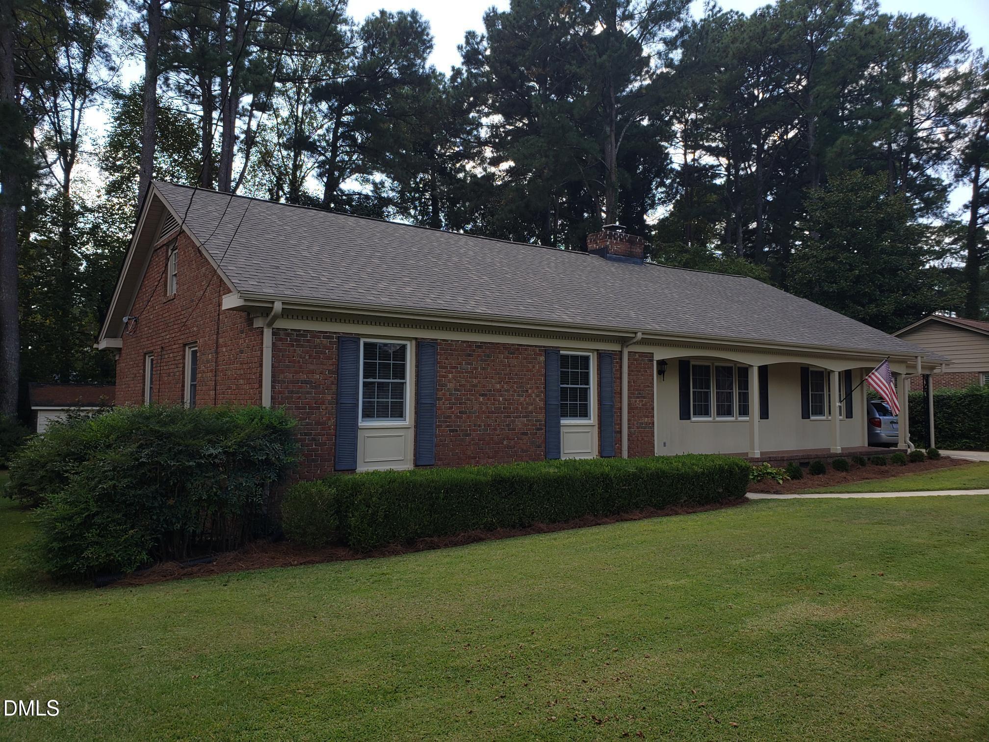 1113 Parkside Drive NW