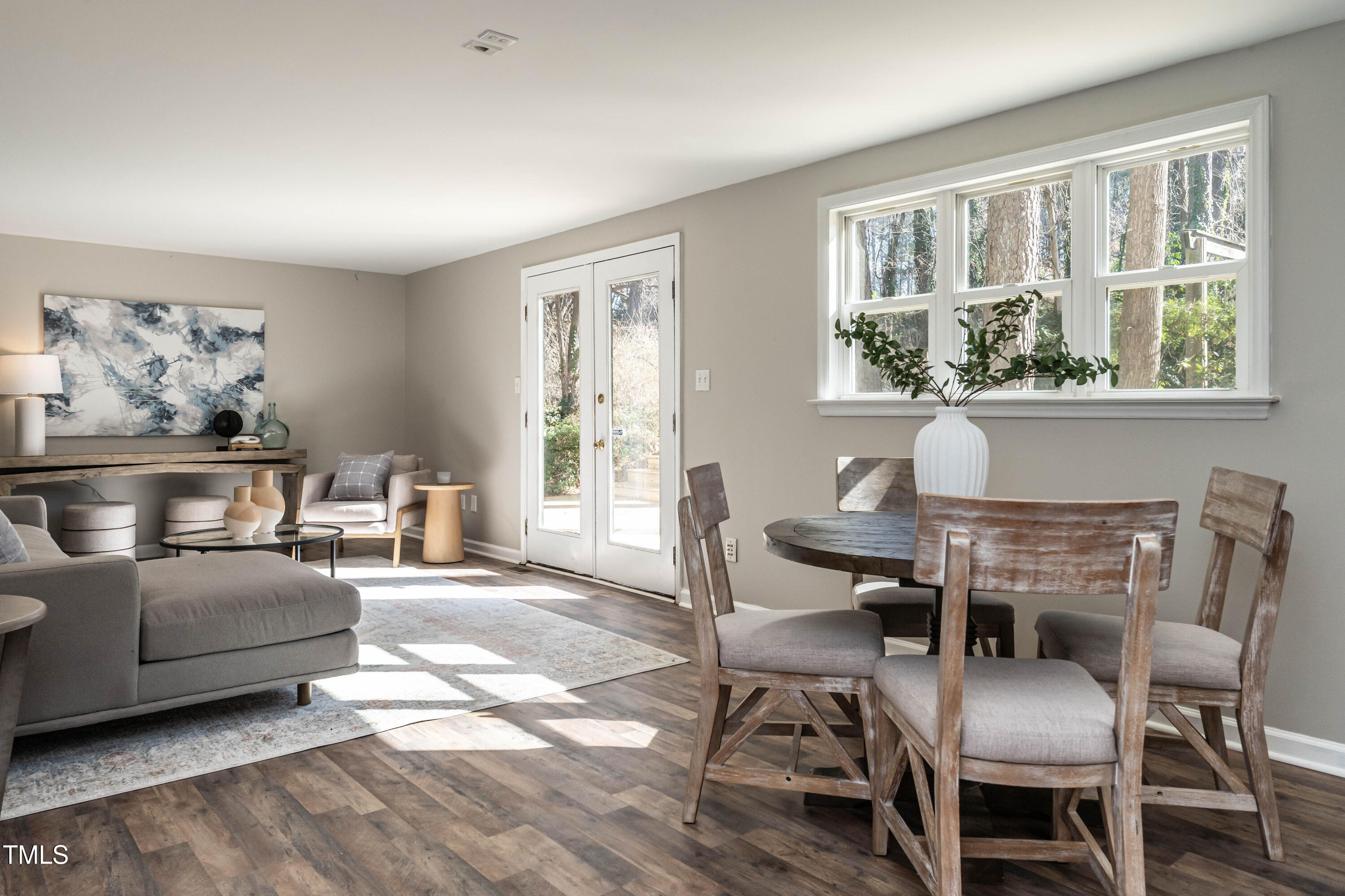 Raleigh, North Carolina 27615, United States, 4 Bedrooms Bedrooms, ,4 BathroomsBathrooms,Residential,Pending,8248