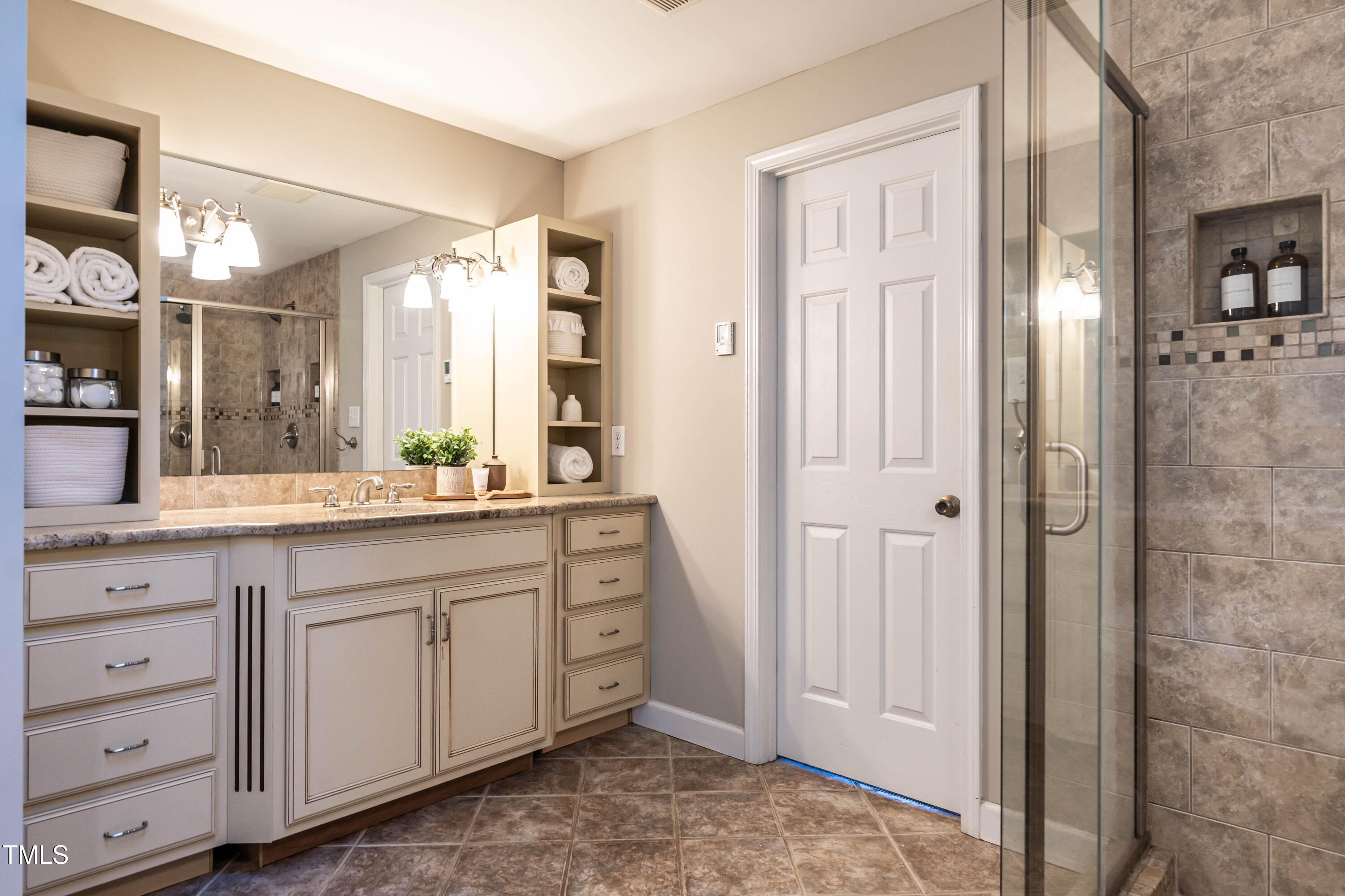 Raleigh, North Carolina 27615, United States, 4 Bedrooms Bedrooms, ,4 BathroomsBathrooms,Residential,Pending,8248