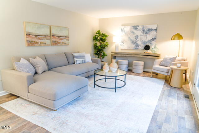 Raleigh, North Carolina 27615, United States, 4 Bedrooms Bedrooms, ,4 BathroomsBathrooms,Residential,Pending,8248