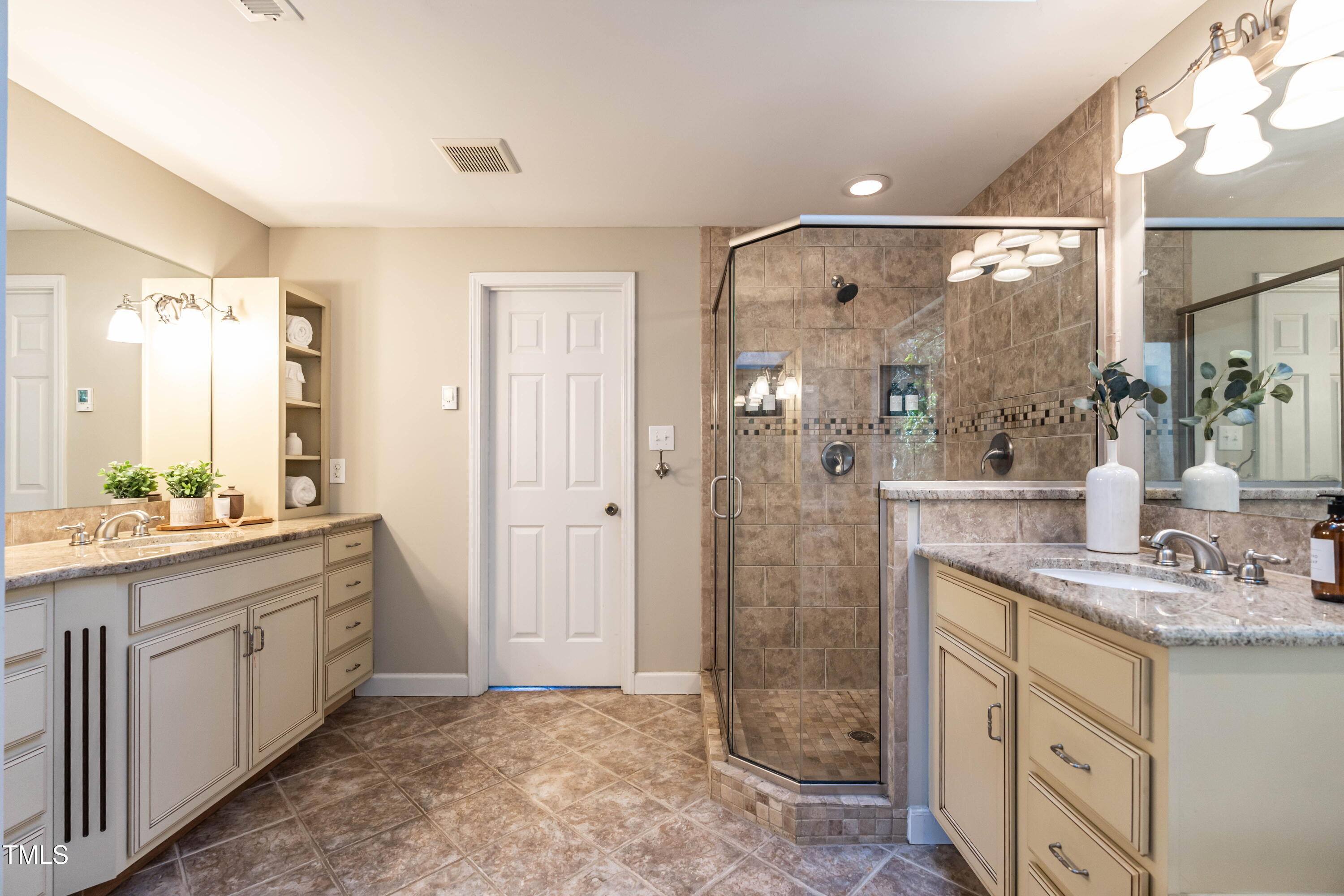 Raleigh, North Carolina 27615, United States, 4 Bedrooms Bedrooms, ,4 BathroomsBathrooms,Residential,Pending,8248