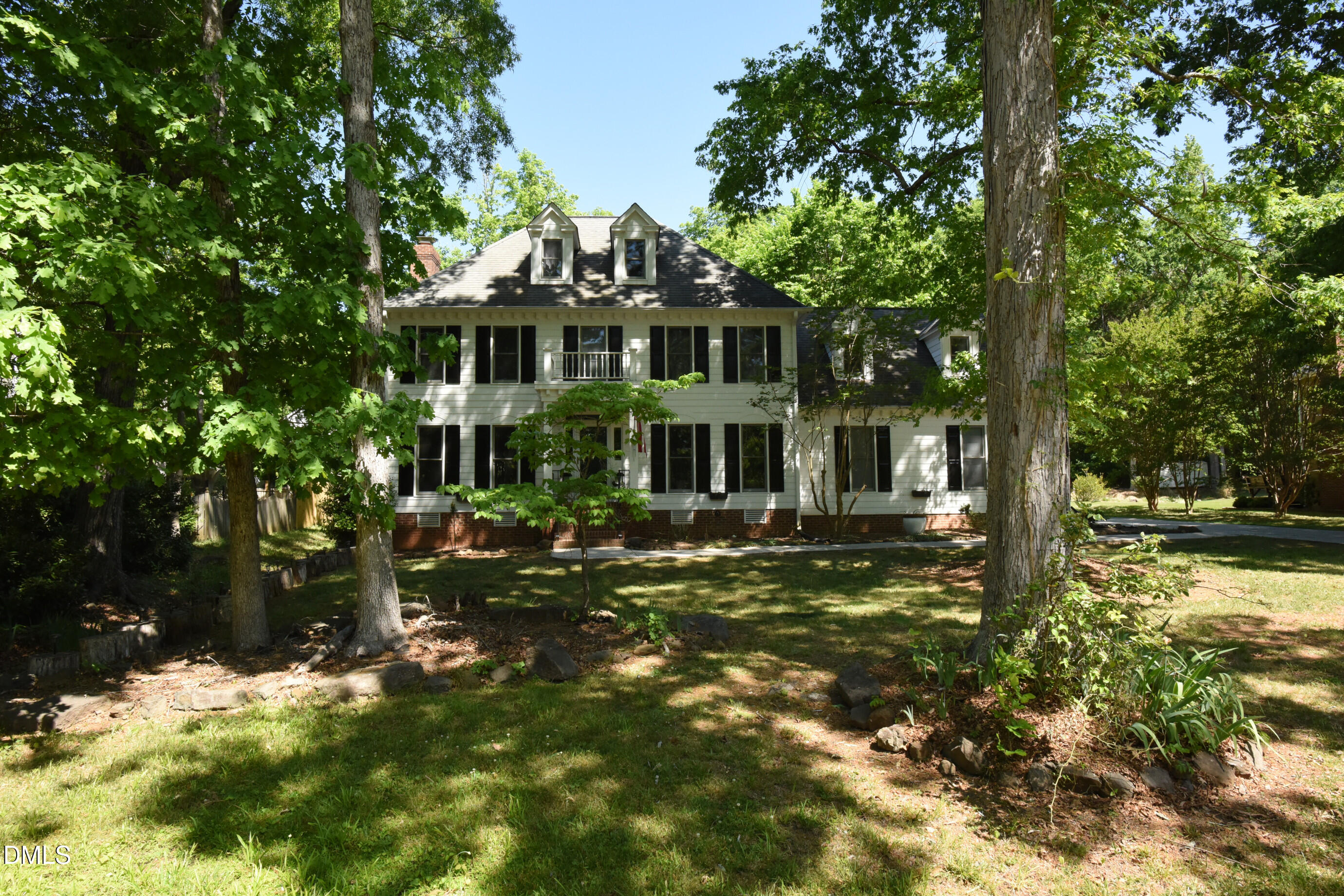 611 Flagstone Way