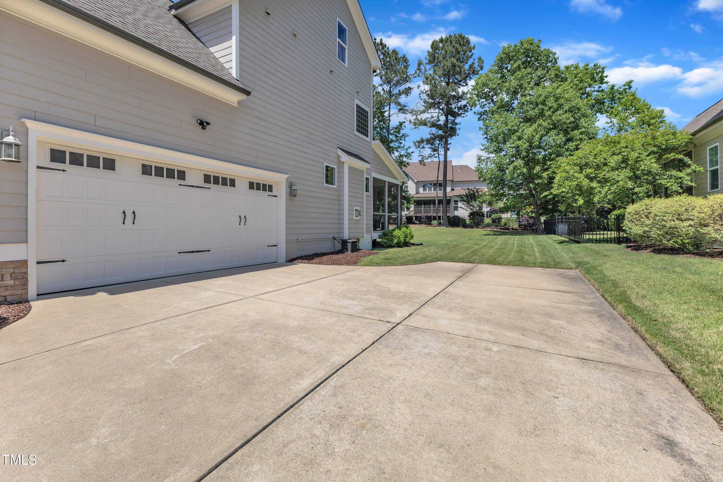 1012 Wandering Way