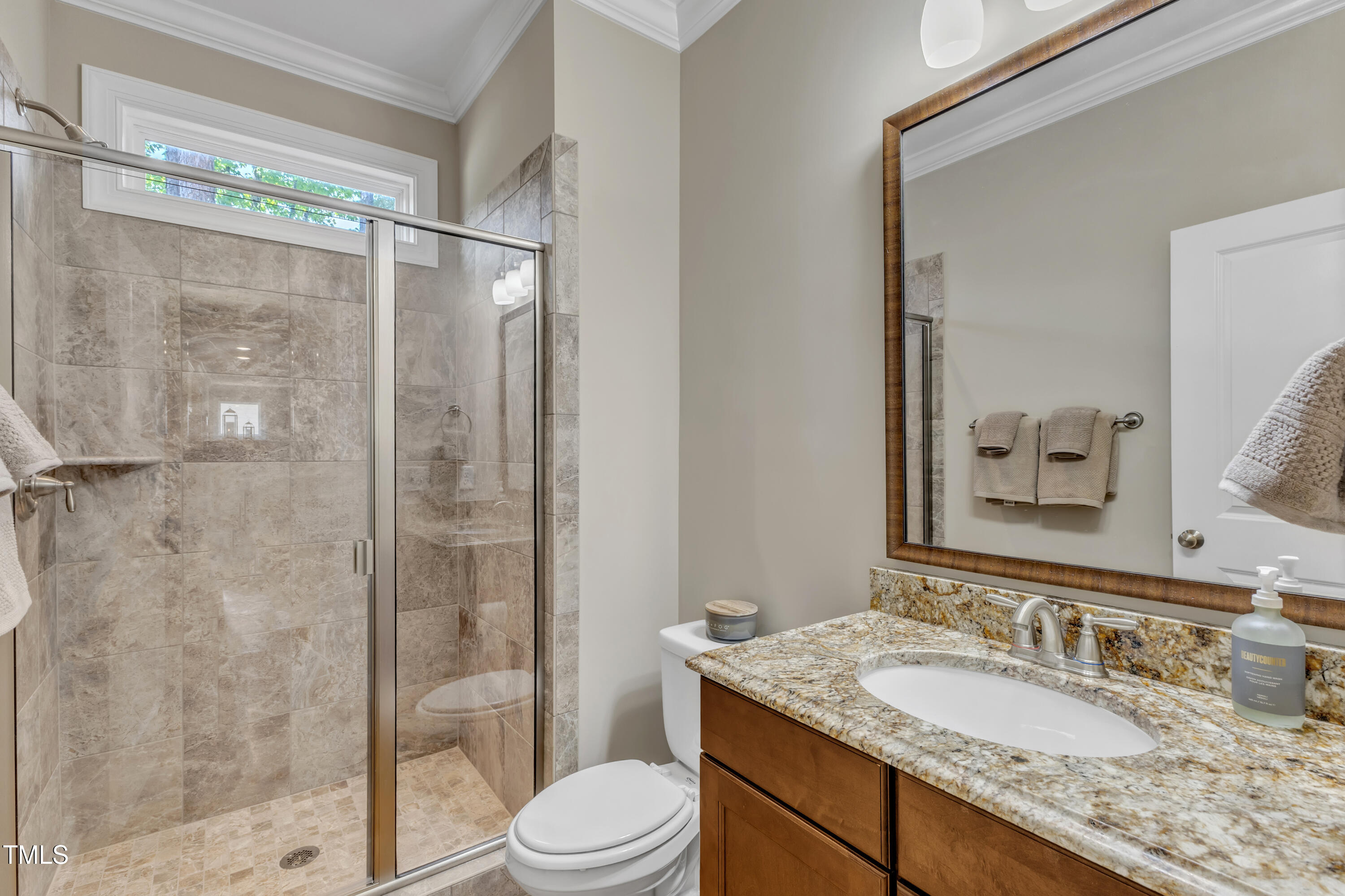 Rolesville, North Carolina 27571, United States, 5 Bedrooms Bedrooms, ,4 BathroomsBathrooms,Residential,Pending,121061