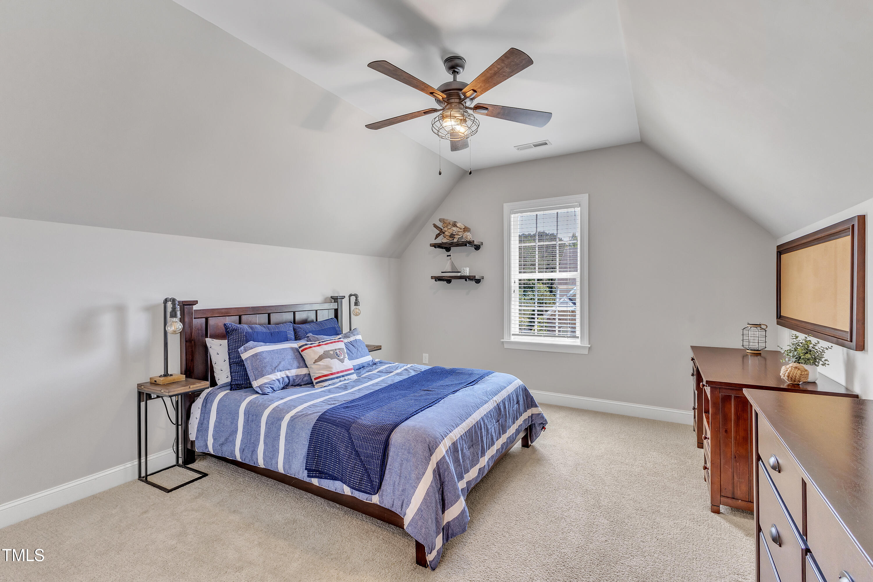 Rolesville, North Carolina 27571, United States, 5 Bedrooms Bedrooms, ,4 BathroomsBathrooms,Residential,Pending,121061