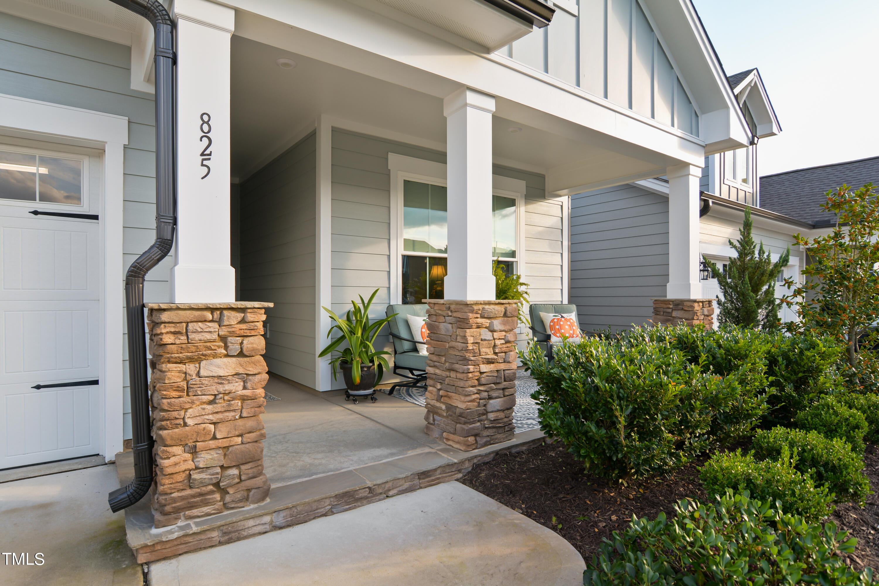825 Flower Manor Drive