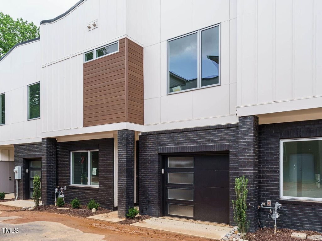 Photo of 1525 Havenmont Court, Raleigh, NC 27608 (MLS # 10139230)