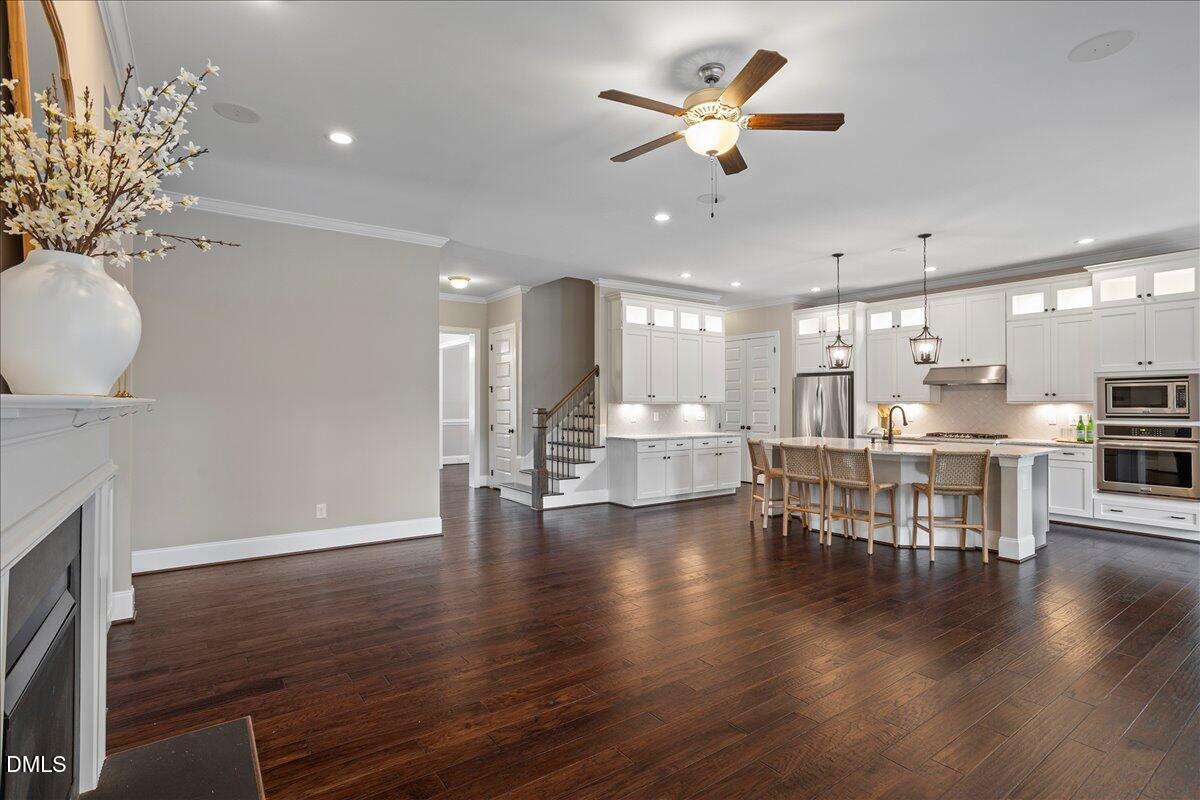 525 Ancient Oaks Drive