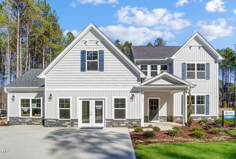 16 W Currituck Circle Garner NC 27529