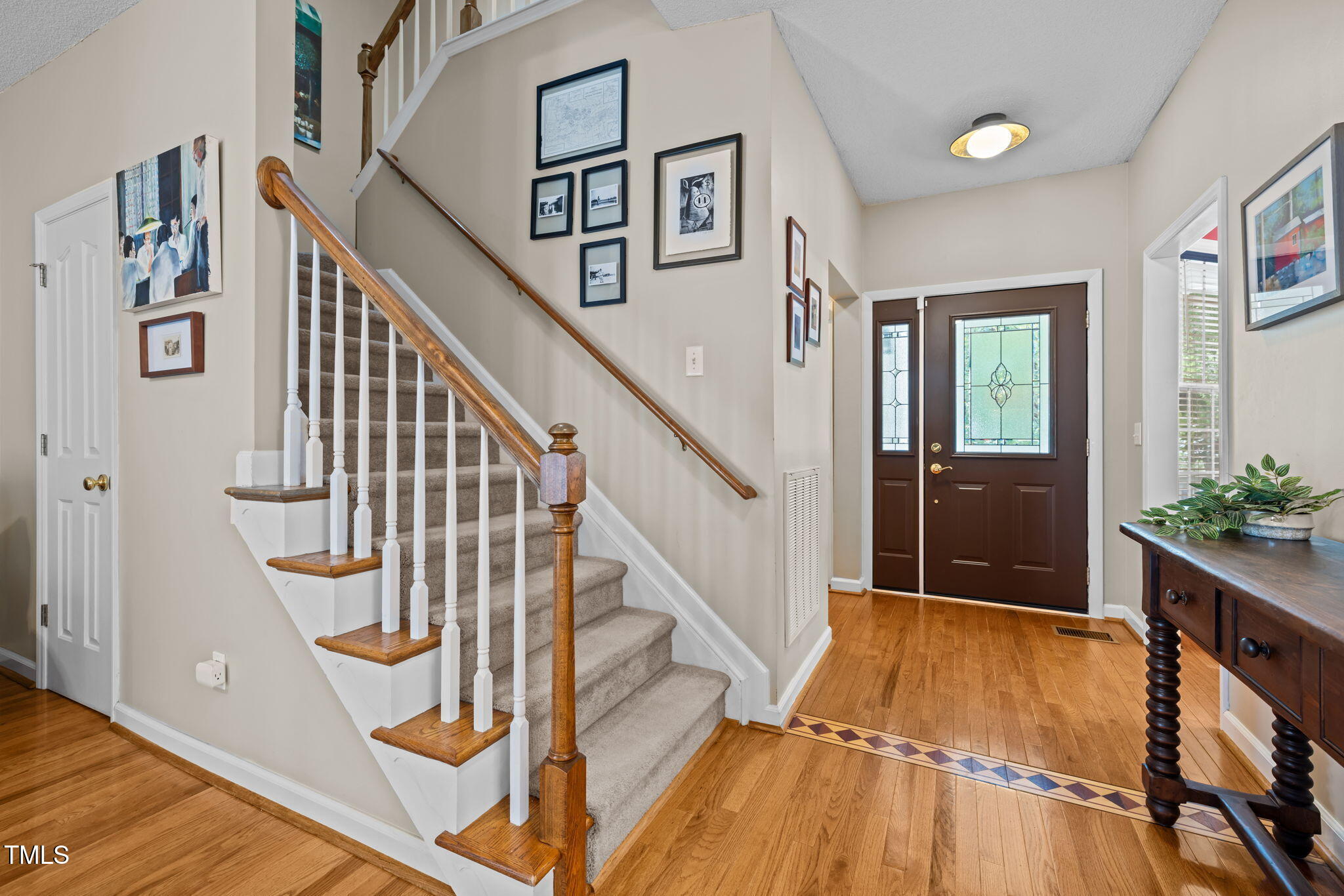 8315 Amber Leaf Court