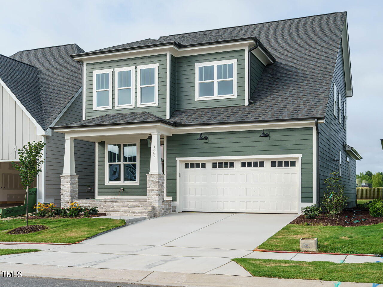 1805 Bright Lantern Way
