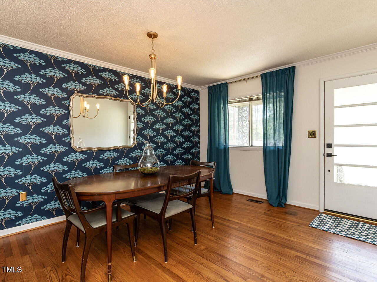 1317 Kelly Road