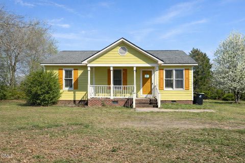 611 S Wakefield Street Zebulon NC 27597