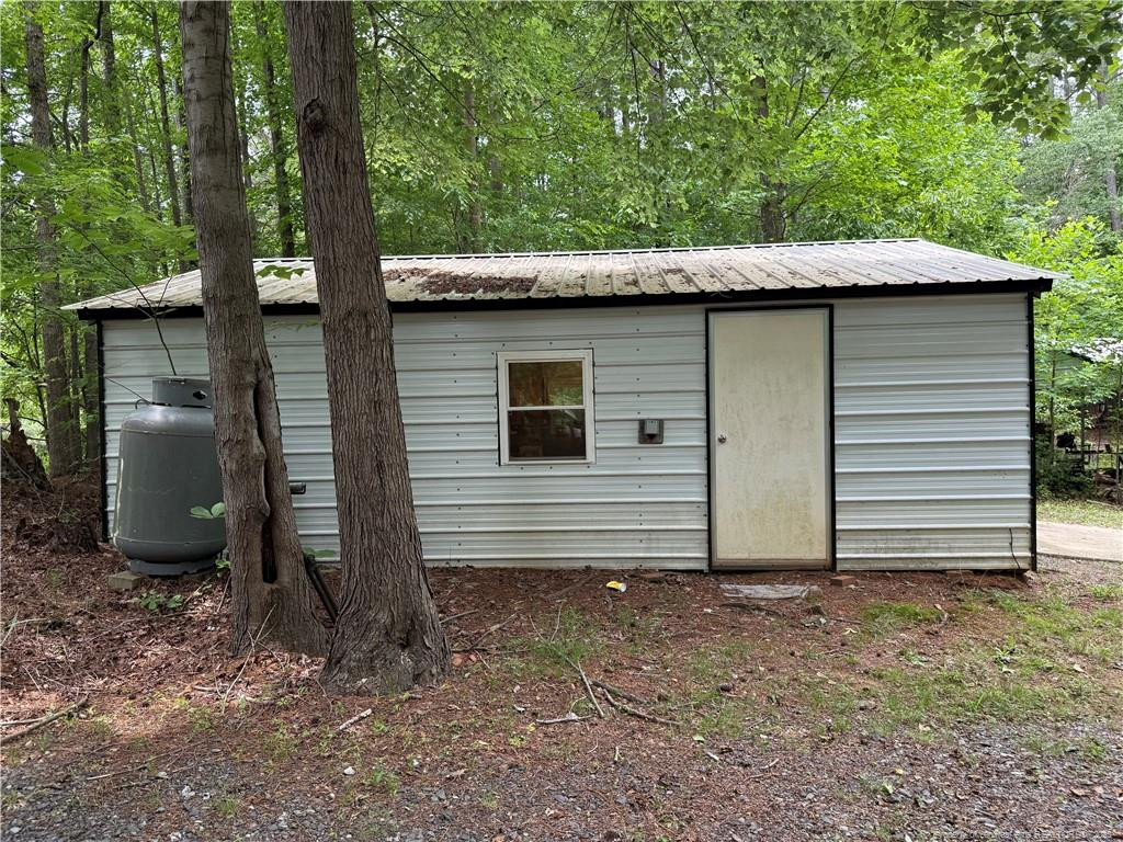 467 Deep River Road