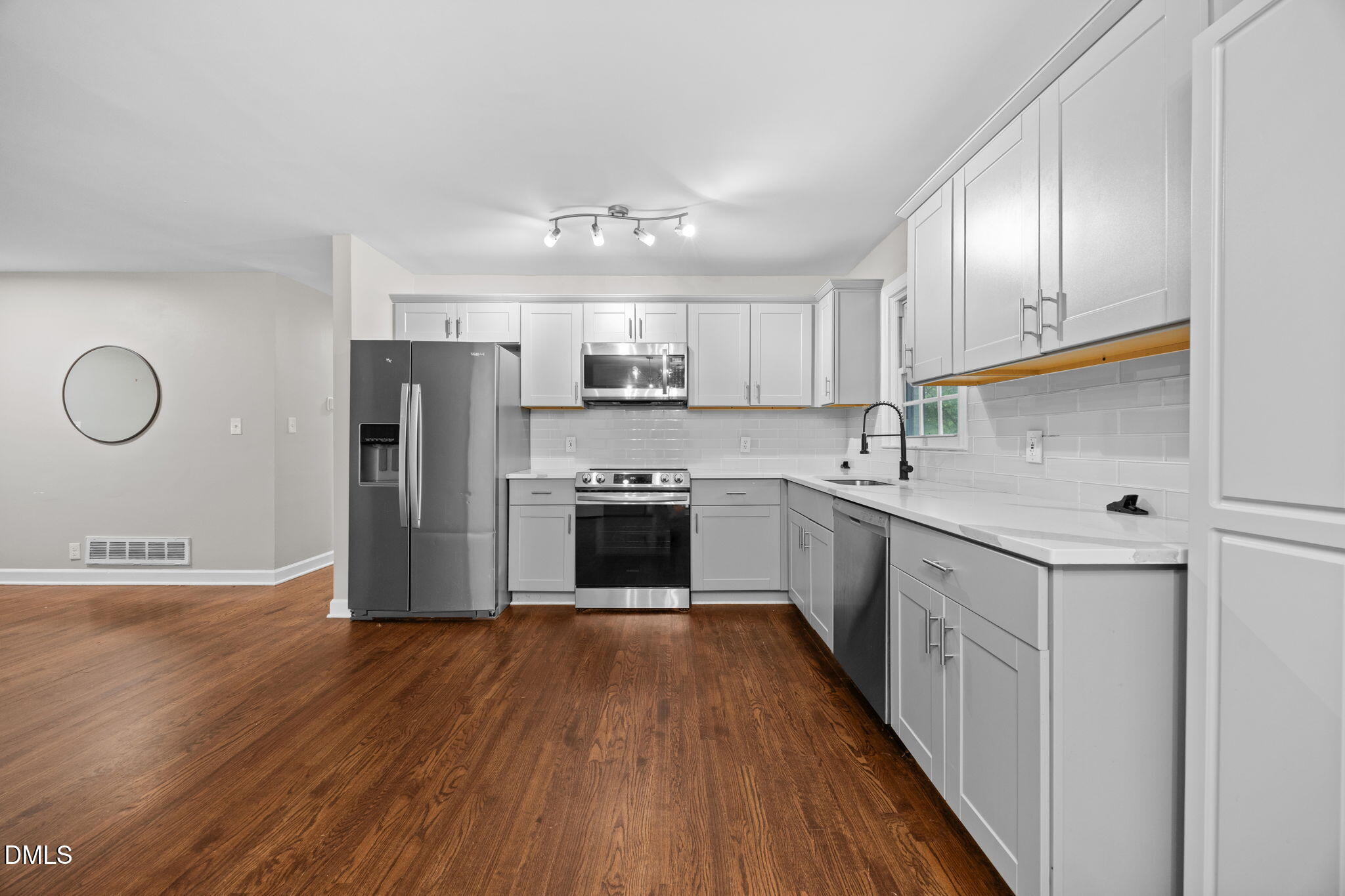 2950 Glenridge Drive