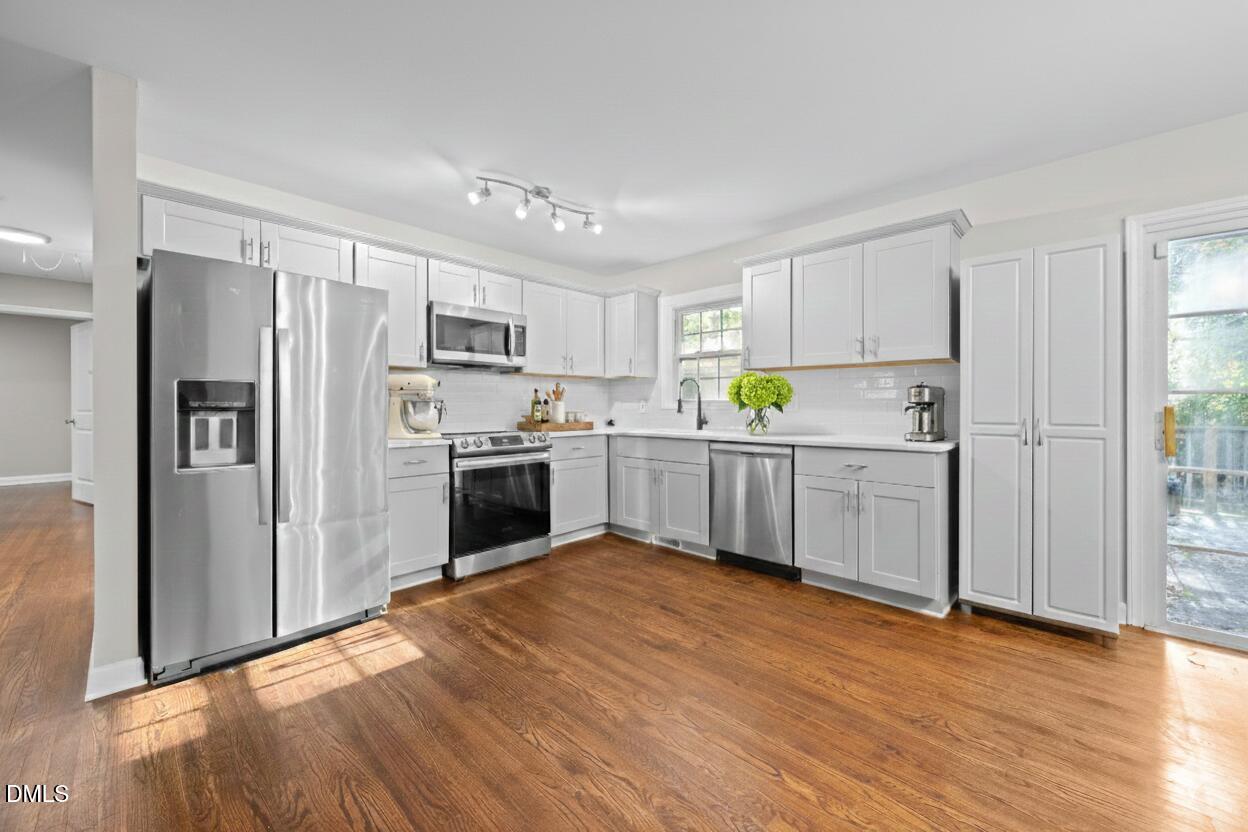 2950 Glenridge Drive