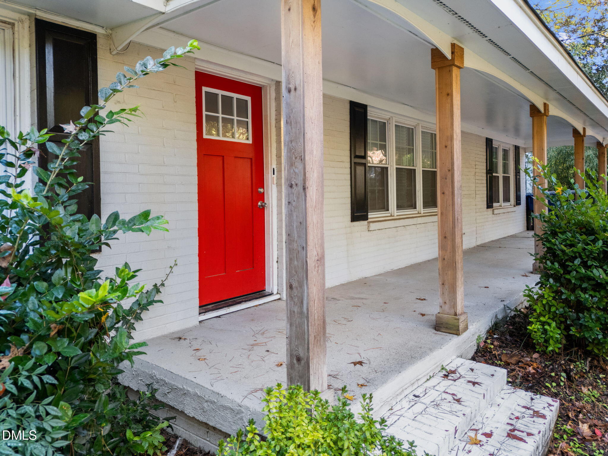 2950 Glenridge Drive