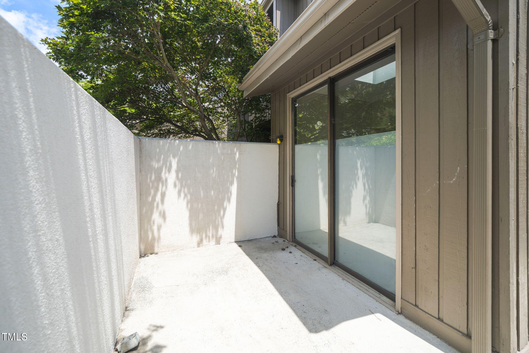 6 Weybridge Place