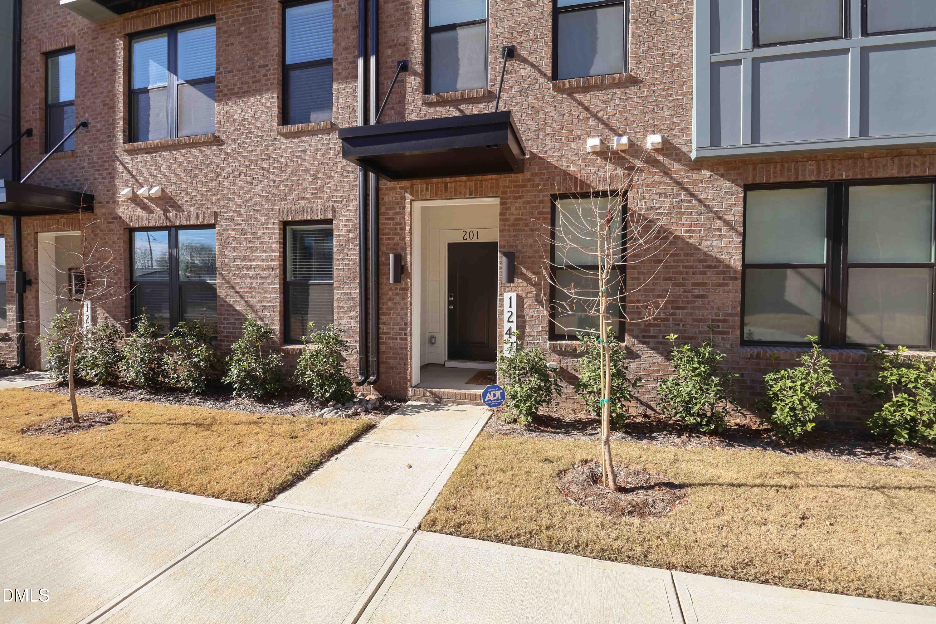 1247 Shaw View Alley