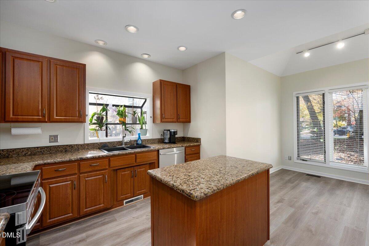 Raleigh, North Carolina 27615, United States, 4 Bedrooms Bedrooms, ,5 BathroomsBathrooms,Residential,Active,241424