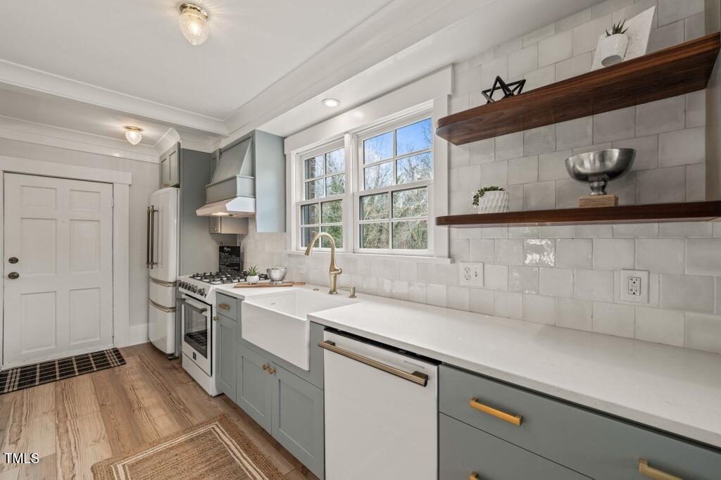 320 W Orange Street