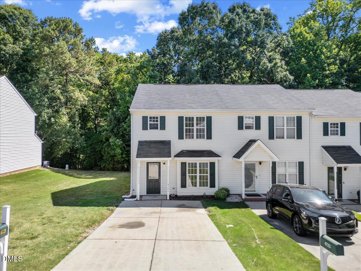 4721 Tanglewood Oaks Street