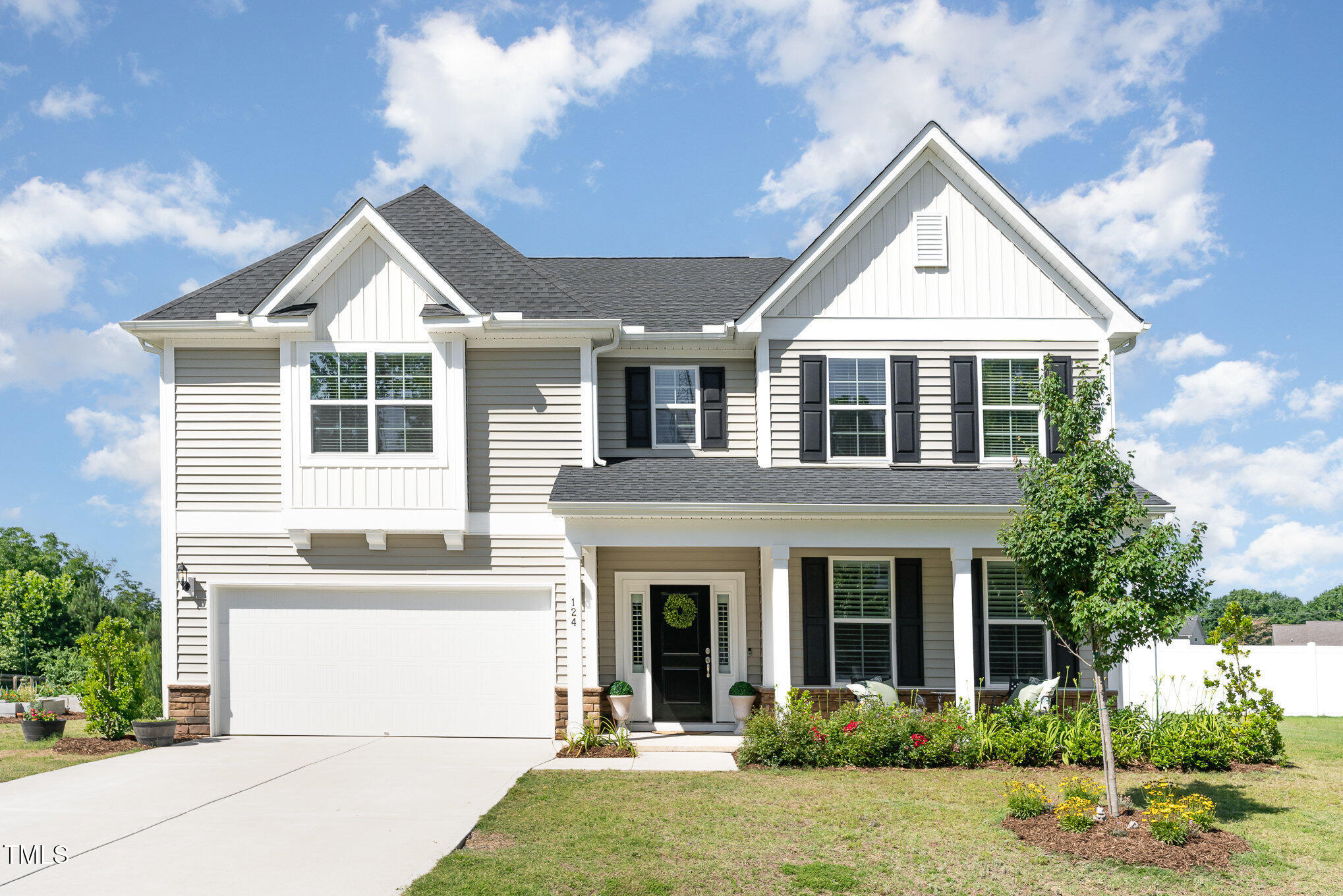 124 Airlie Place Lane