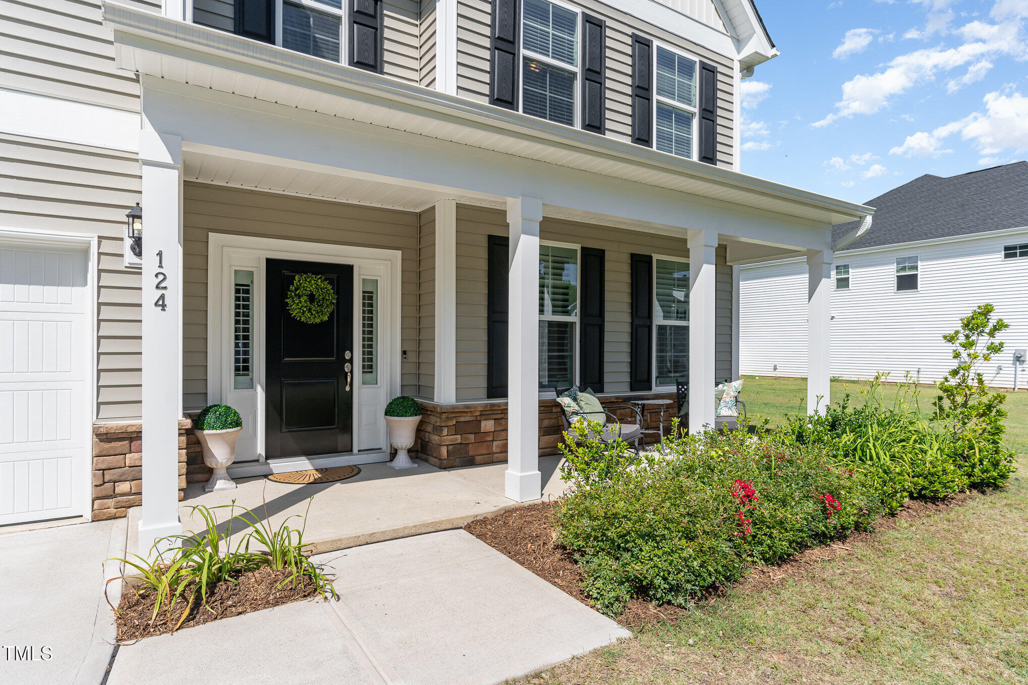 124 Airlie Place Lane