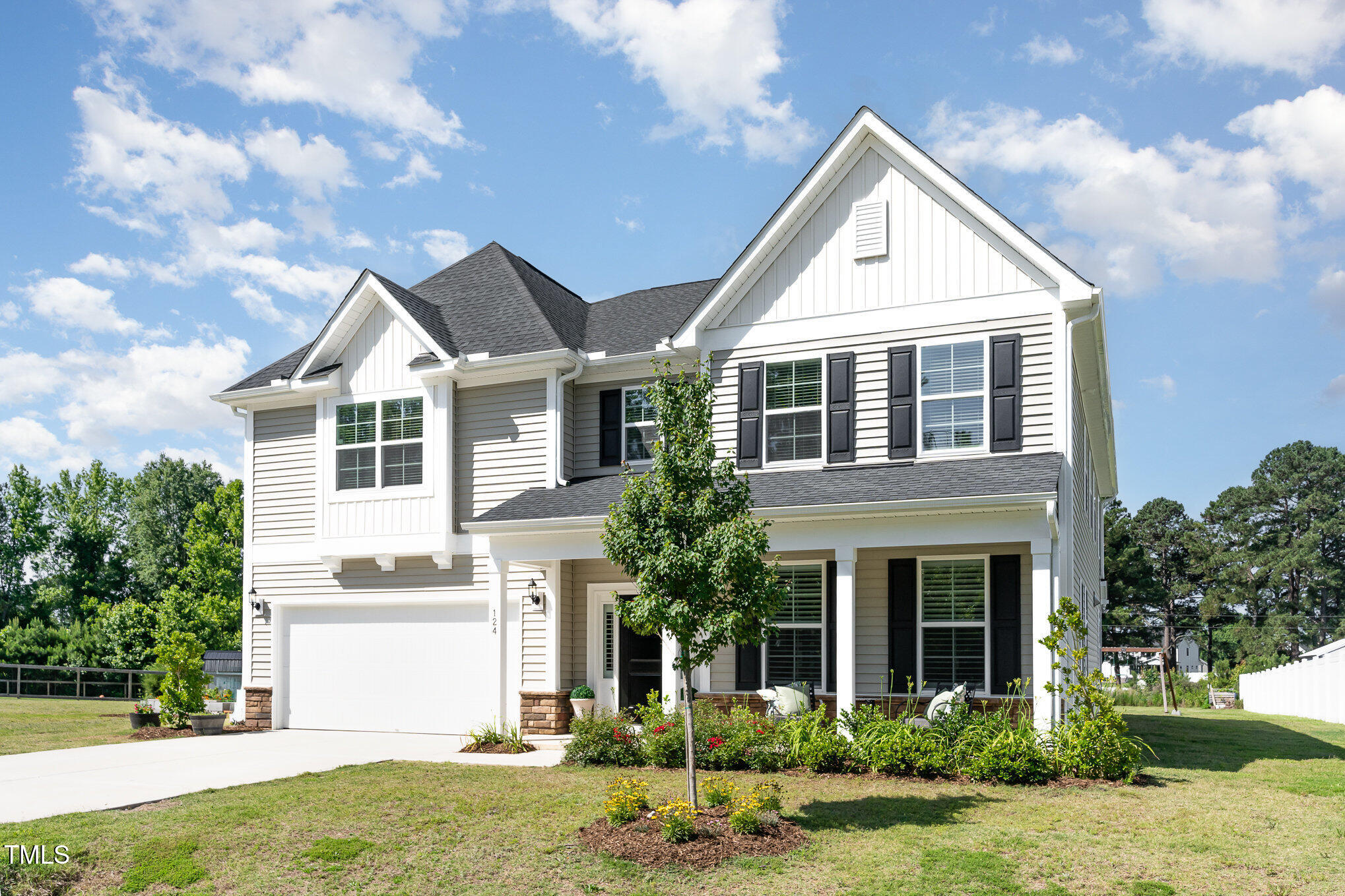 124 Airlie Place Lane