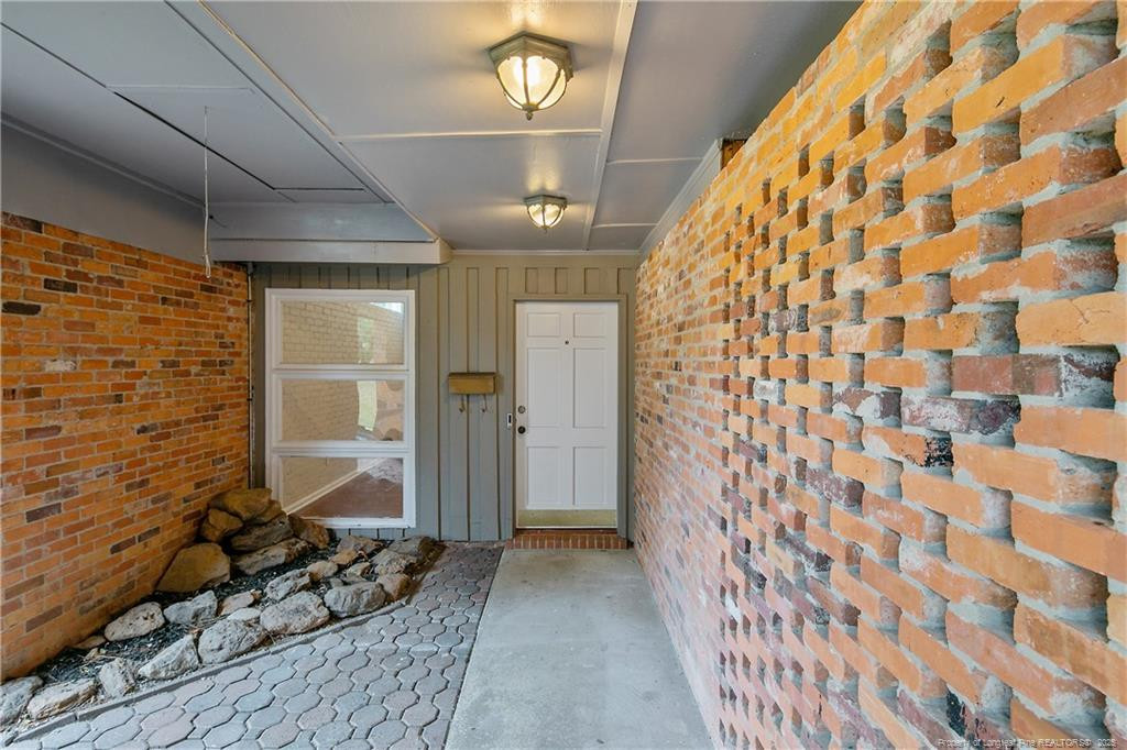 2621 Elmhurst Drive
