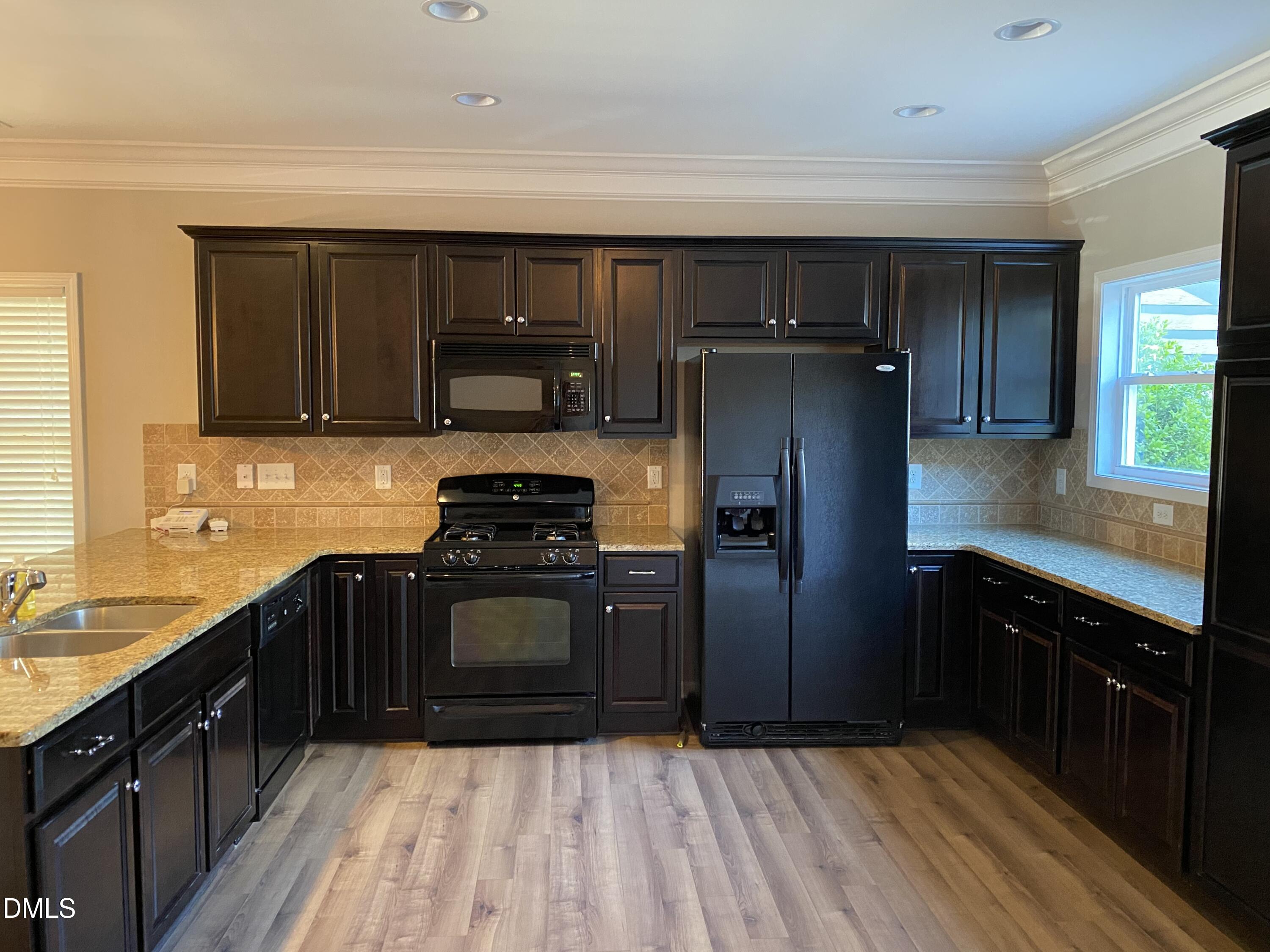 975 Branch Line Lane