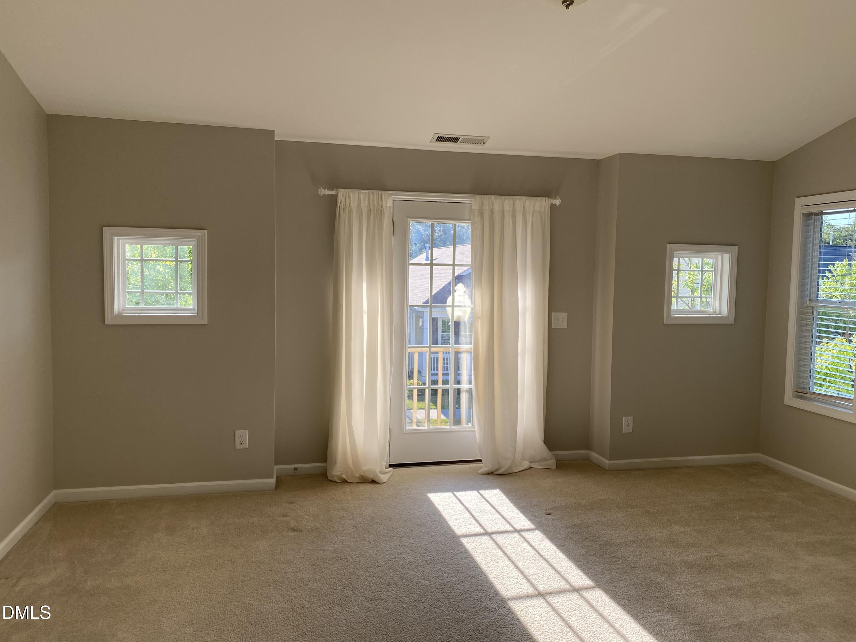 975 Branch Line Lane