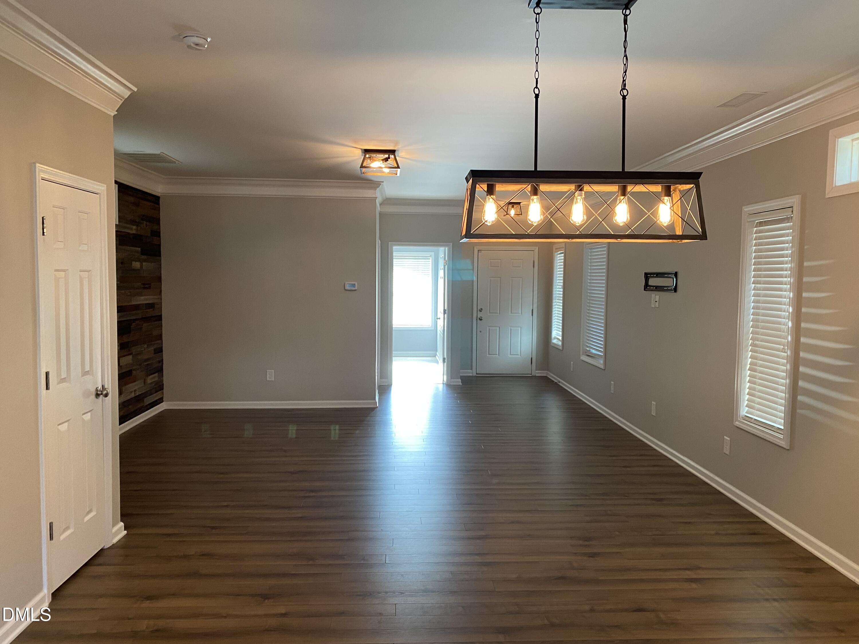 975 Branch Line Lane