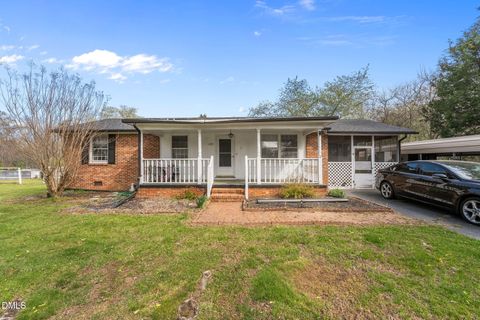 1225 2nd Street Eden NC 27288